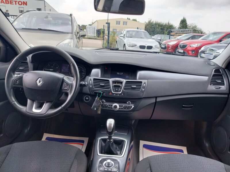 RENAULT LAGUNA III Estate 1.5 dCi 110 black edition