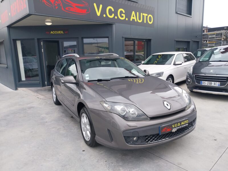 RENAULT LAGUNA III Estate 1.5 dCi 110 black edition
