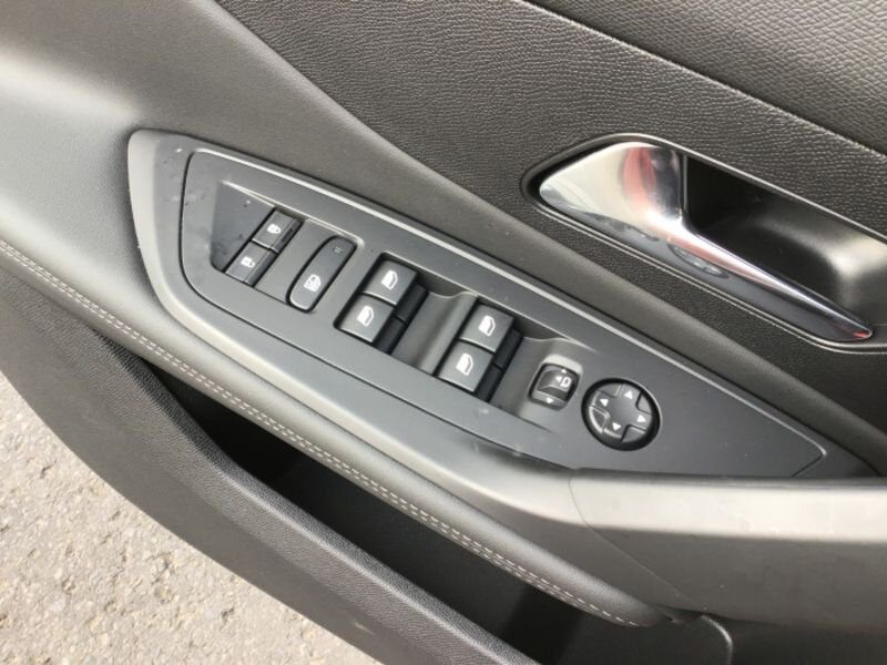 Peugeot 308 PureTech 130ch S&S BVM6 Allure Pack