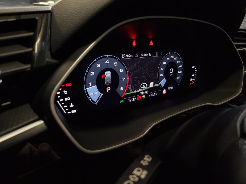 AUDI Q3 35 TFSI Mild Hybrid 150cv S LINE S TRONIC 1ère MAIN