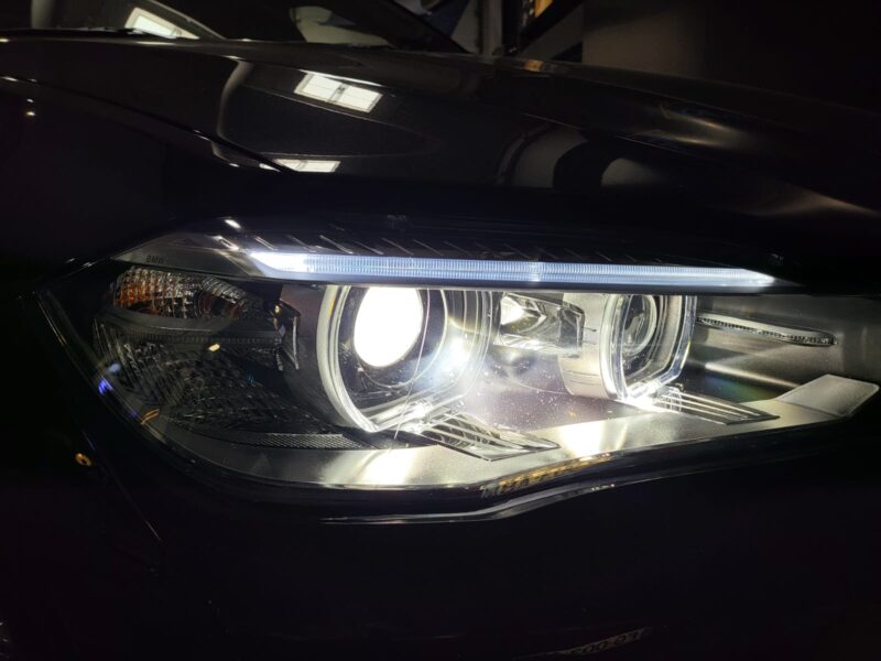 BMW X6 2016 xDrive 40d 313cv Lounge + / Toit ouvrant panoramique / Bluetooth / Camera de recul