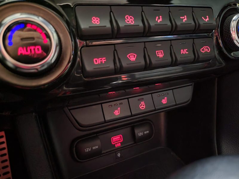 KIA SPORTAGE IV 1.6 CRDi 136cv GT LINE PACK PREMIUM 1ER MAIN ENTRETIEN KIA / TOIT OUVRANT / 360°