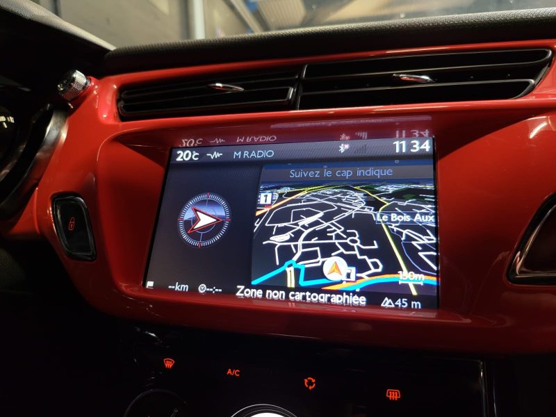 CITROEN DS3 110 CV 1.2 PURE TECH INES DE LA FRESSANGE /SIEGE CHAUFFANT+CAMERA+GPS/