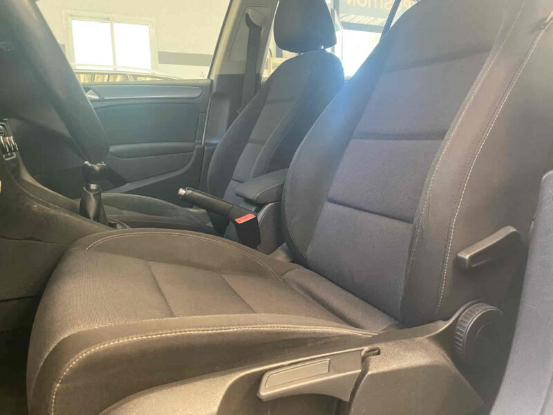 VOLKSWAGEN GOLF  2011