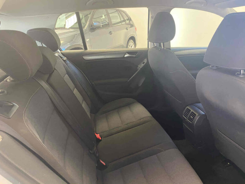 VOLKSWAGEN GOLF  2011