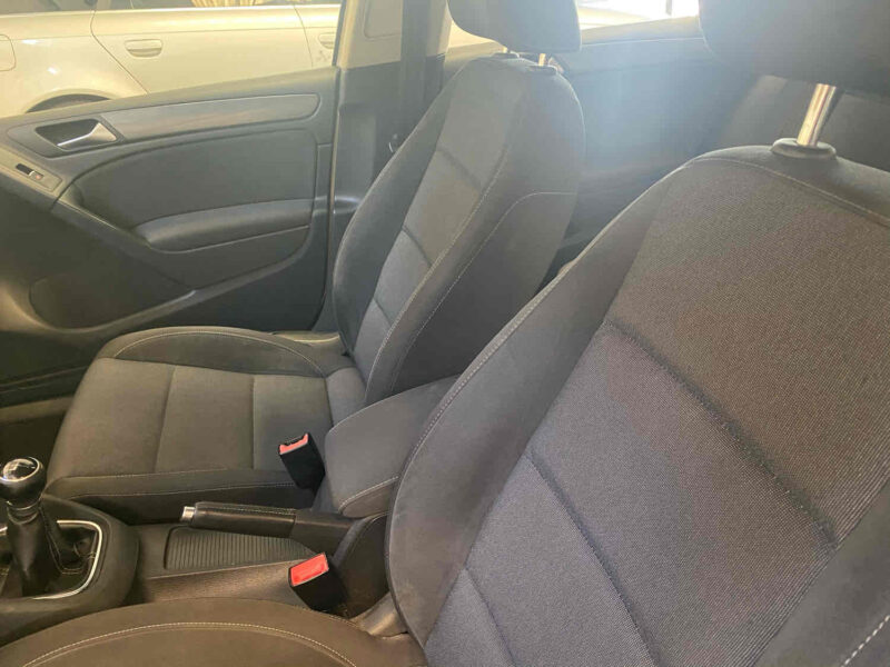 VOLKSWAGEN GOLF  2011