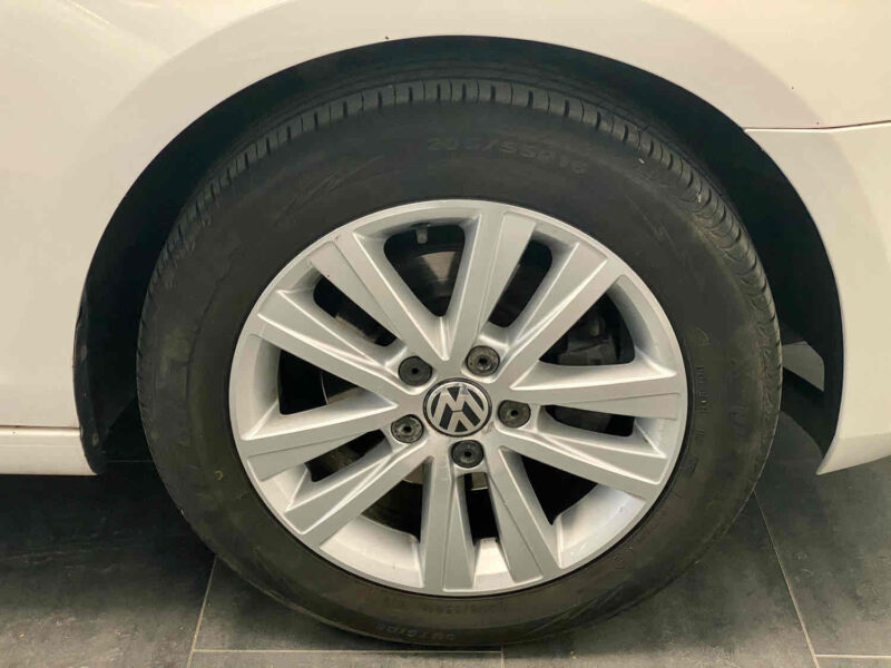 VOLKSWAGEN GOLF  2011