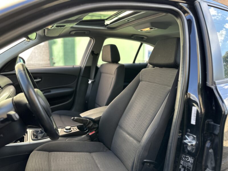 BMW  SERIE 1 120 D PACK AERO  PAYEZ EN 4X