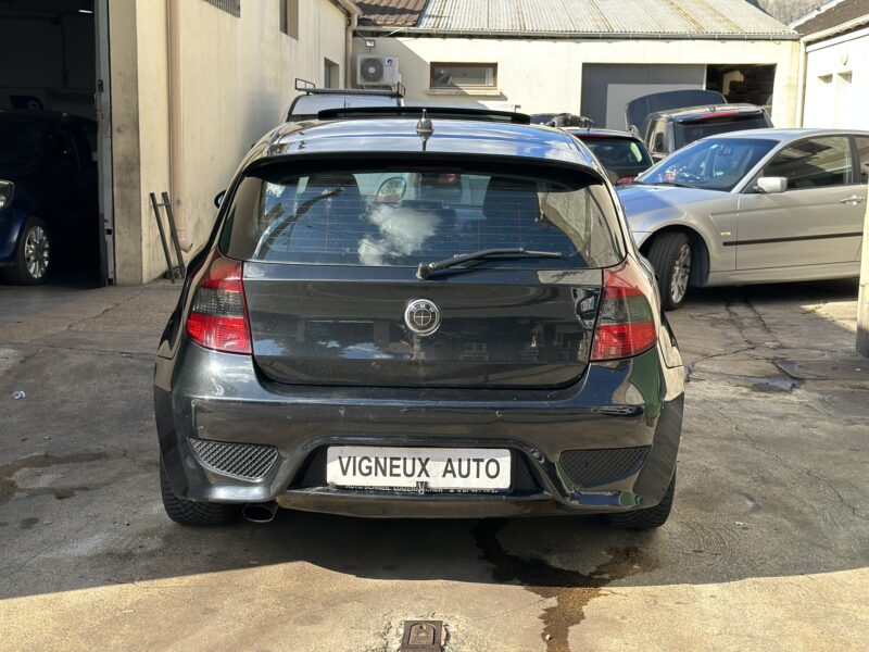 BMW  SERIE 1 120 D PACK AERO  PAYEZ EN 4X