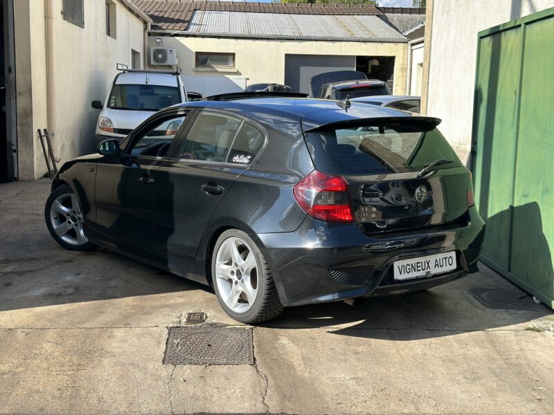 BMW  SERIE 1 120 D PACK AERO  PAYEZ EN 4X