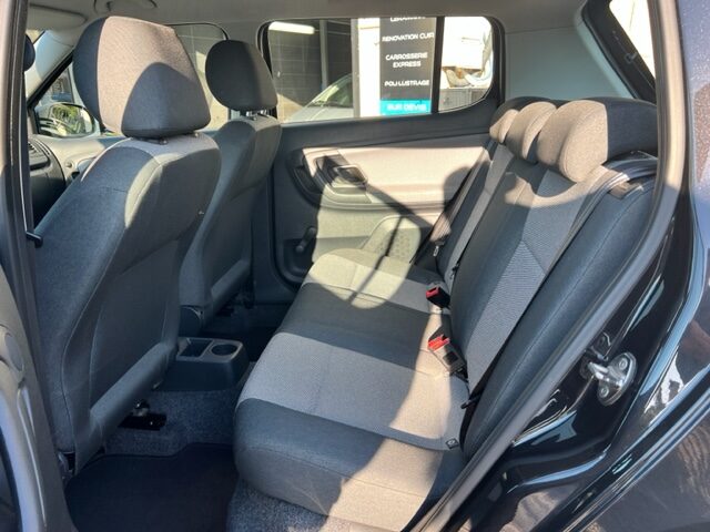 SKODA FABIA 1,2l 12V 70CH AMBITION 2010