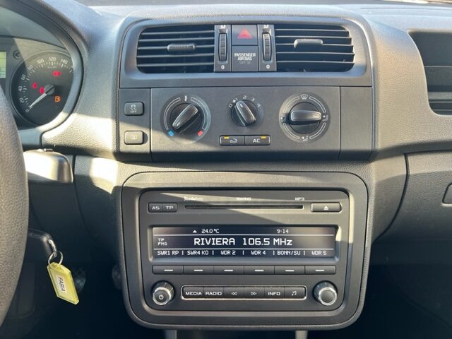 SKODA FABIA 1,2l 12V 70CH AMBITION 2010