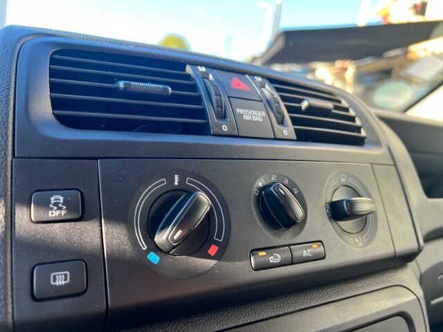 SKODA FABIA 1,2l 12V 70CH AMBITION 2010