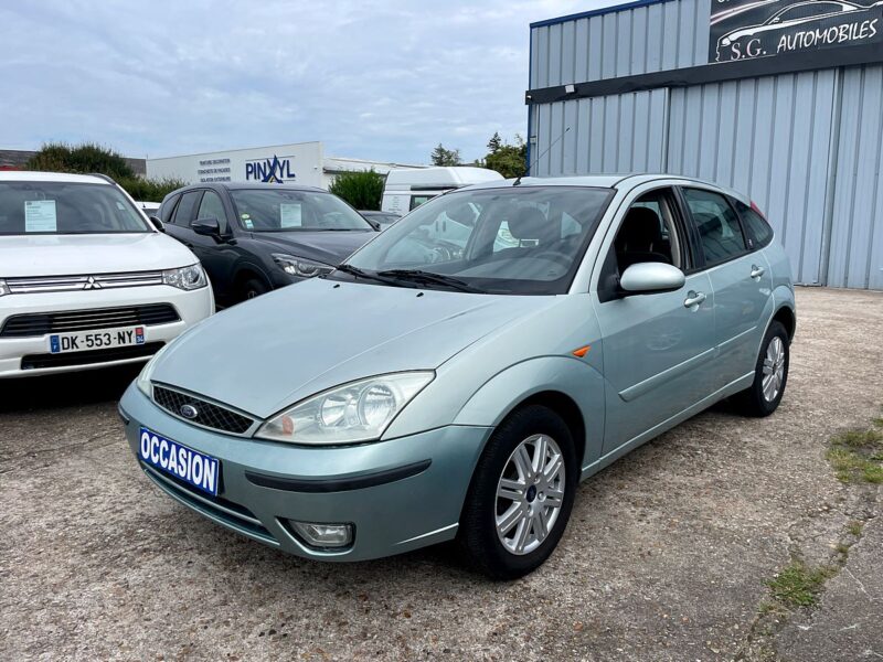 FORD FOCUS  2004