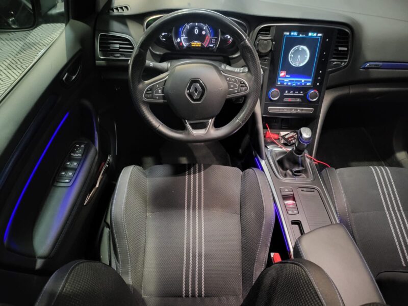 RENAULT MEGANE IV 1.5 BluedCi 115cv GT Line BVM6 // CAMERA DE RECUL/R-LINK/RADAR-AV-AR