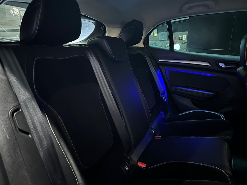 1.2 TCe 130cv INTENS / CAMERA AR / REGULATEUR / ENTRETIENS RENAULT