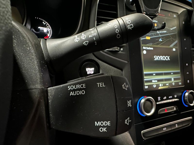 1.2 TCe 130cv INTENS / CAMERA AR / REGULATEUR / ENTRETIENS RENAULT