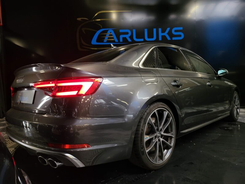 AUDI A4 B9 S4 quattro V6 TFSI 354 cv / CARPLAY / TOIT OUVRANT / SEMI CUIR MASSANT CHAUFANT