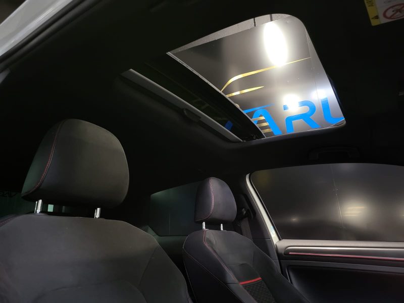 VOLKSWAGEN GOLF VII GTI PERFORMANCE 245cv STAGE 2 APR (380 cv ) / TOIT OUVRANT / VIRTUAL COKPIT / CA