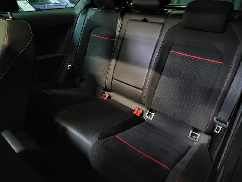 VOLKSWAGEN GOLF VII GTI PERFORMANCE 245cv STAGE 2 APR (380 cv ) / TOIT OUVRANT / VIRTUAL COKPIT / CA