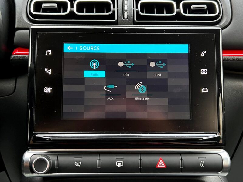 CITROEN C3 III 1.2 82 S&S FEEL / ECRAN GPS APPLE CARPLAY REGULATEUR LIMITEUR CRIT AIR 1 Garantie