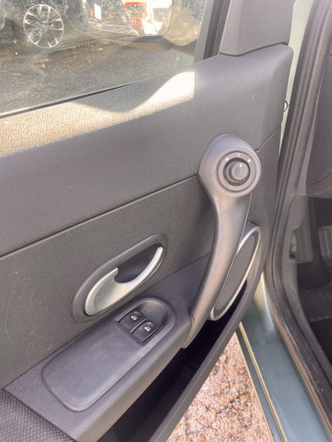 RENAULT CLIO III 2009