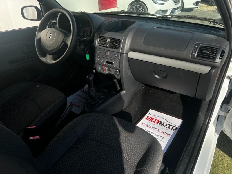 RENAULT CLIO II 2008