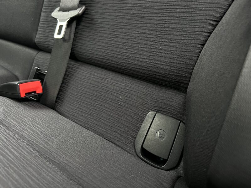 BMW SERIE 1 - VENTE EN ETAT BRUIT CHAINE DISTRIBUTION - E87 PHASE 2 LCI 118D 2.0 143 Cv 1ERE MAIN 