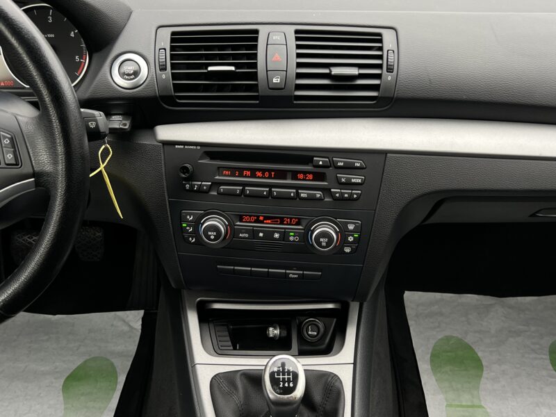 BMW SERIE 1 - VENTE EN ETAT BRUIT CHAINE DISTRIBUTION - E87 PHASE 2 LCI 118D 2.0 143 Cv 1ERE MAIN 