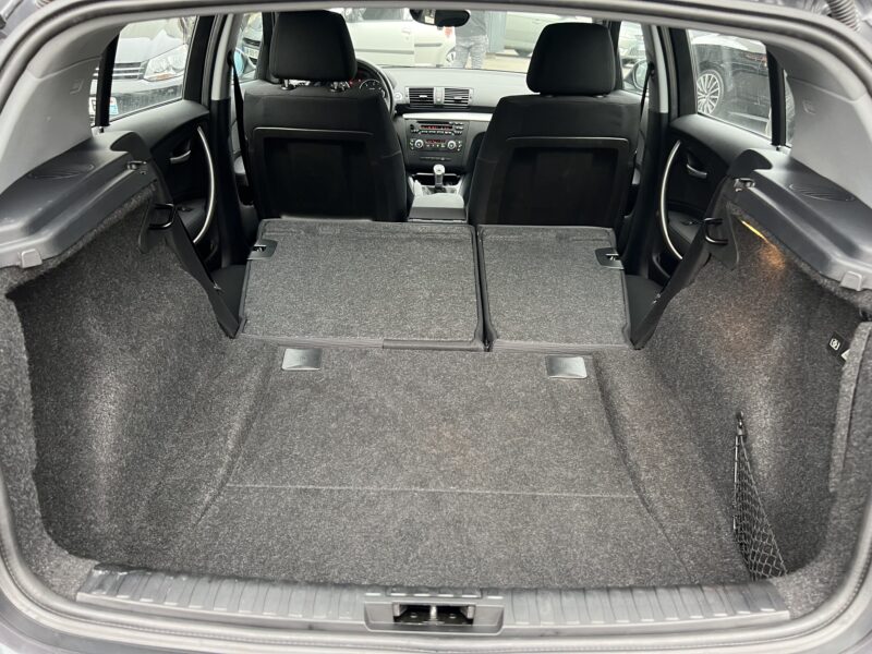 BMW SERIE 1 - VENTE EN ETAT BRUIT CHAINE DISTRIBUTION - E87 PHASE 2 LCI 118D 2.0 143 Cv 1ERE MAIN 
