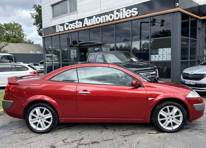 RENAULT MEGANE II CC COUPE CABRIOLET 2.0 136 Cv BOITE AUTO 79 700 Kms TOIT PANORAMIQUE - Garantie1an