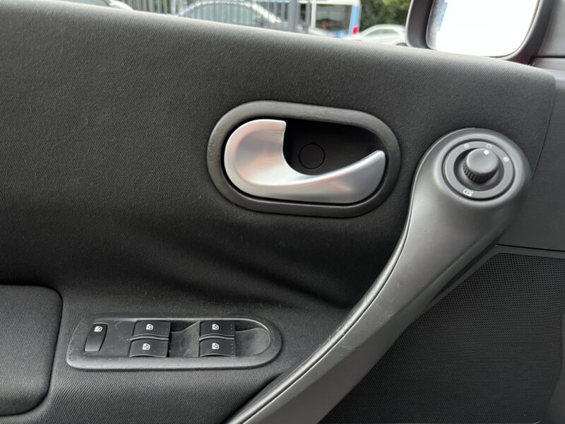 RENAULT MEGANE II CC COUPE CABRIOLET 2.0 136 Cv BOITE AUTO 79 700 Kms TOIT PANORAMIQUE - Garantie1an