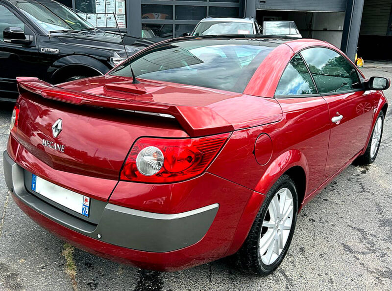 RENAULT MEGANE II CC COUPE CABRIOLET 2.0 136 Cv BOITE AUTO 79 700 Kms TOIT PANORAMIQUE - Garantie1an