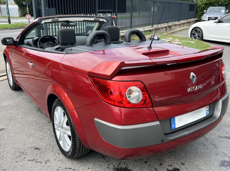 RENAULT MEGANE II CC COUPE CABRIOLET 2.0 136 Cv BOITE AUTO 79 700 Kms TOIT PANORAMIQUE - Garantie1an