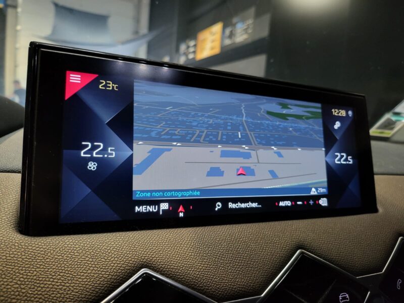 DS DS3 CROSSBACK 1.2 PureTech 130cv Chic EAT8 // APPLE CARPLAY/ANDROID AUTO/CAMERA DE RECUL