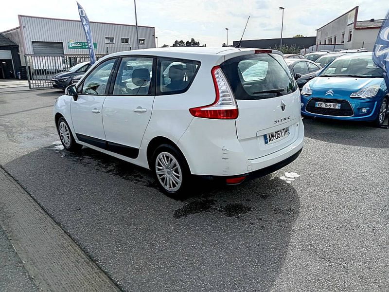 RENAULT GRAND  SCÉNIC III  7 PL 2010