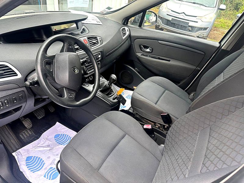 RENAULT GRAND  SCÉNIC III  7 PL 2010