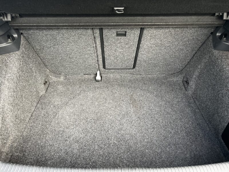 VOLKSWAGEN GOLF VI 2011