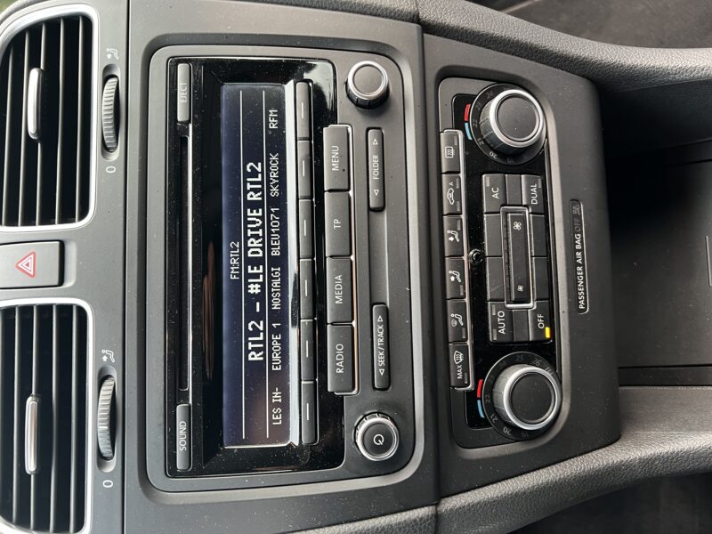 VOLKSWAGEN GOLF VI 2011