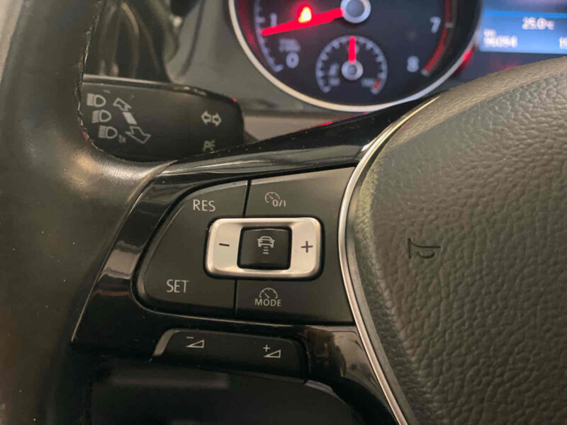 VOLKSWAGEN GOLF VII 2017