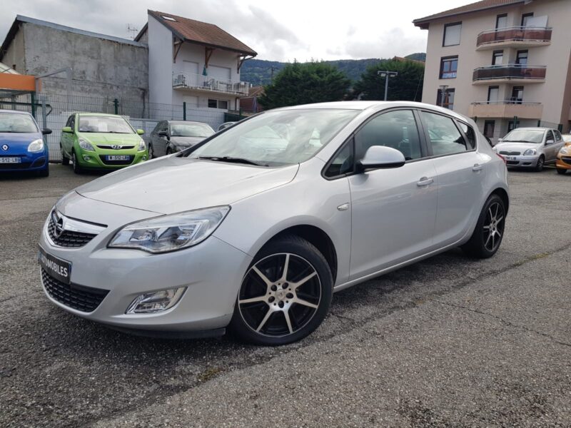 OPEL ASTRA J 1.6i 115CV COSMO