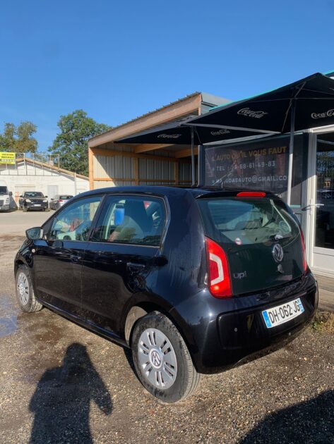 VOLKSWAGEN UP 