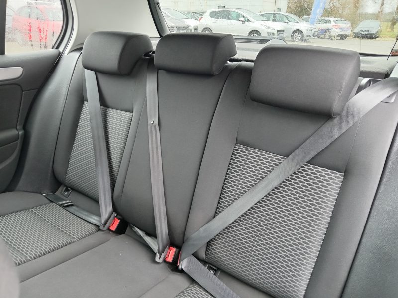 VOLKSWAGEN GOLF VI 2009