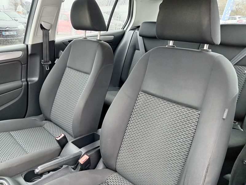 VOLKSWAGEN GOLF VI 2009