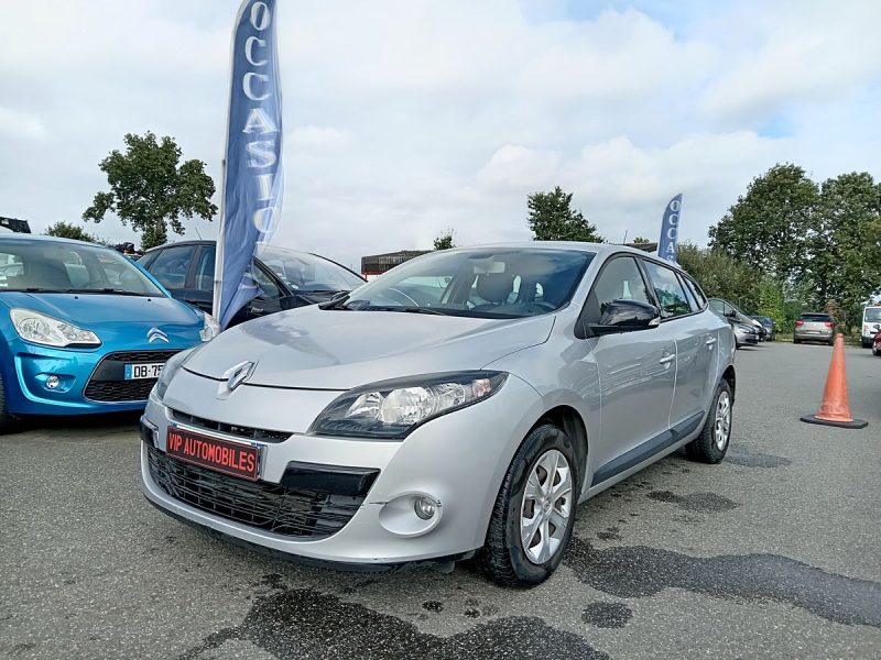 RENAULT MEGANE III Grandtour 2011
