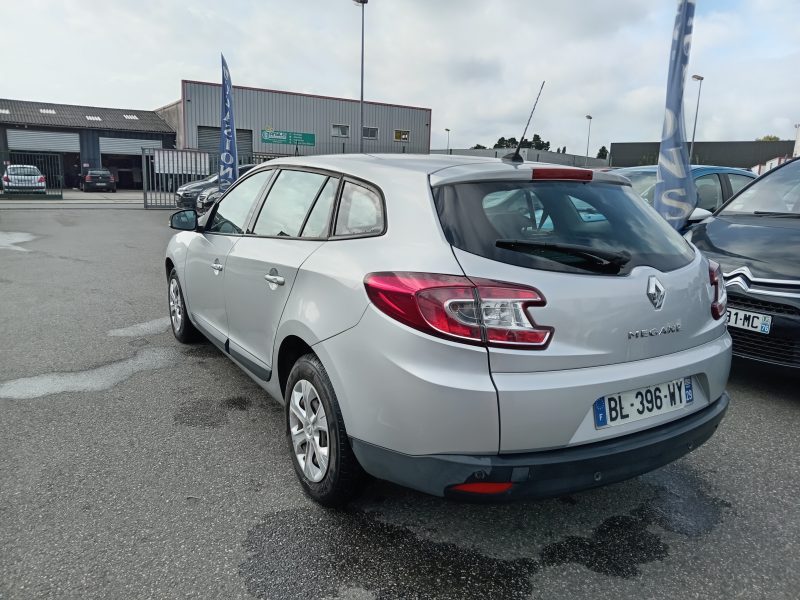RENAULT MEGANE III Grandtour 2011