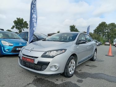 RENAULT MEGANE III Grandtour 2011