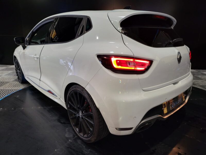 RENAULT CLIO IV 1.6 Turbo 220cv RS Trophy EDC // SIEGES CHAUFFANTS/RS MONITOR/CAMERA DE RECUL