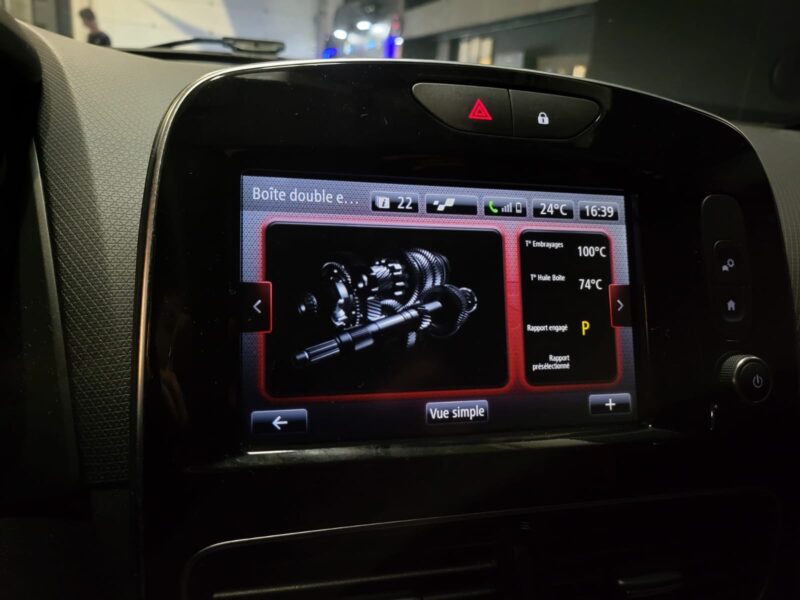 RENAULT CLIO IV 1.6 Turbo 220cv RS Trophy EDC // SIEGES CHAUFFANTS/RS MONITOR/CAMERA DE RECUL