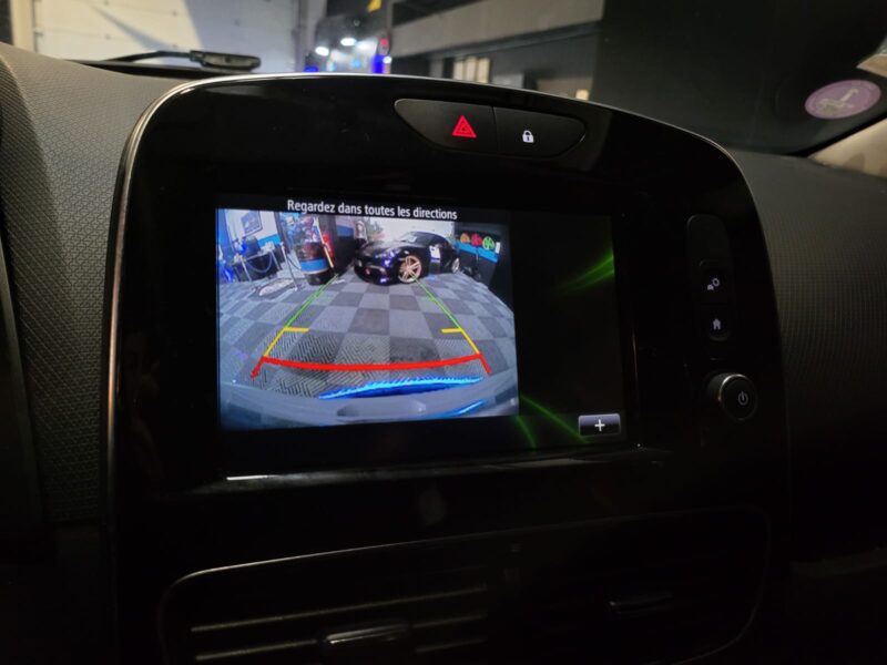 RENAULT CLIO IV 1.6 Turbo 220cv RS Trophy EDC // SIEGES CHAUFFANTS/RS MONITOR/CAMERA DE RECUL